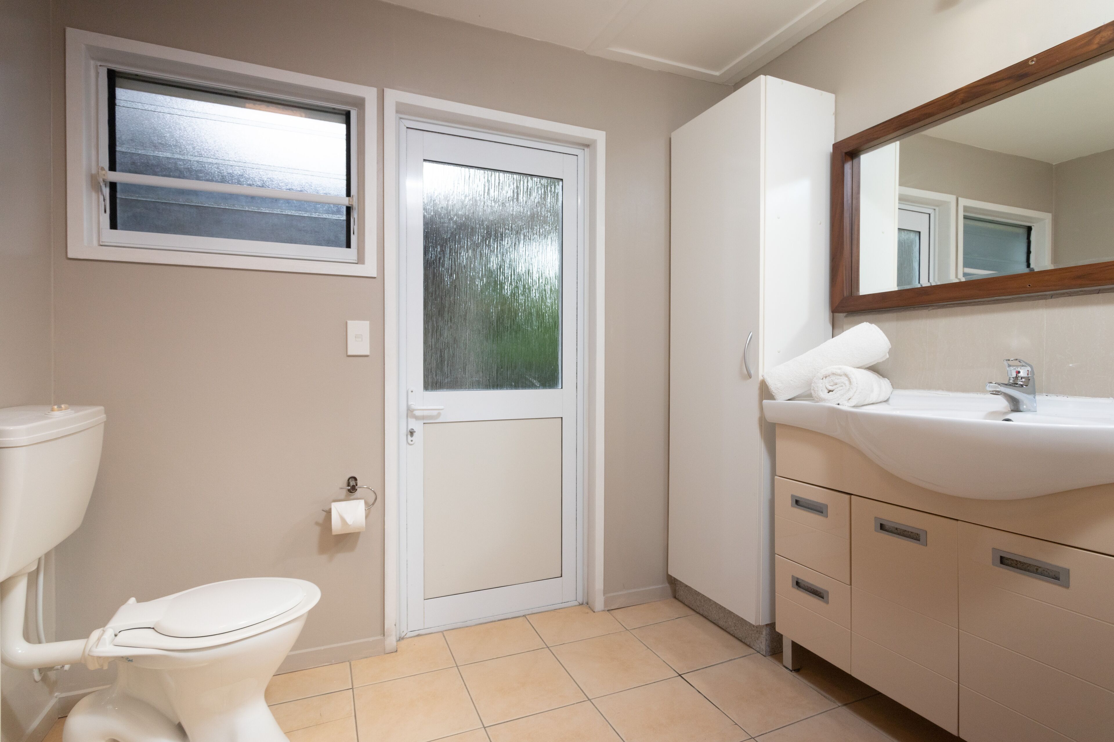 studio, beach view, beachfront | bathroom | shower, free toiletries, hair dryer, towels