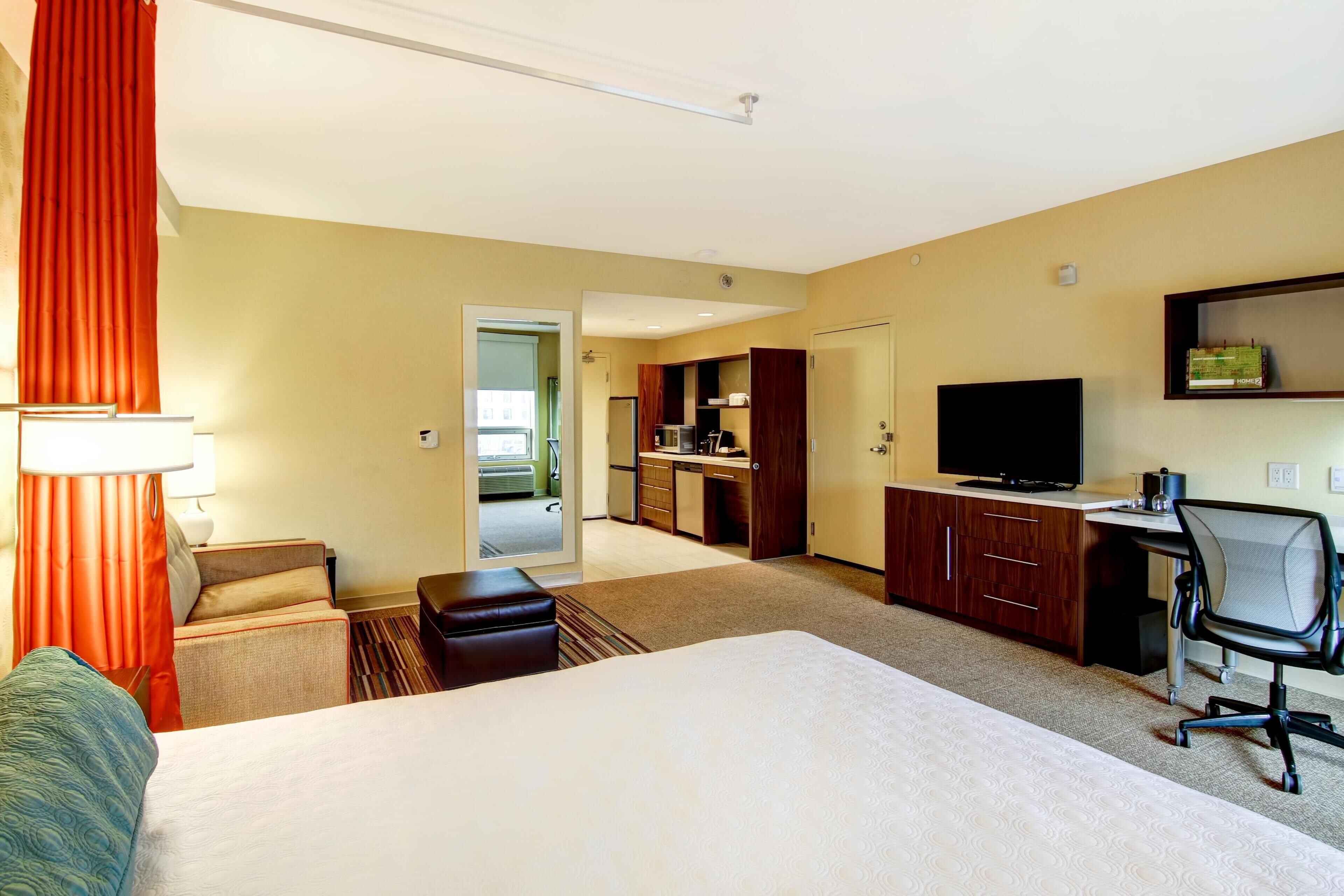 In-room safe, desk, iron/ironing board, free WiFi