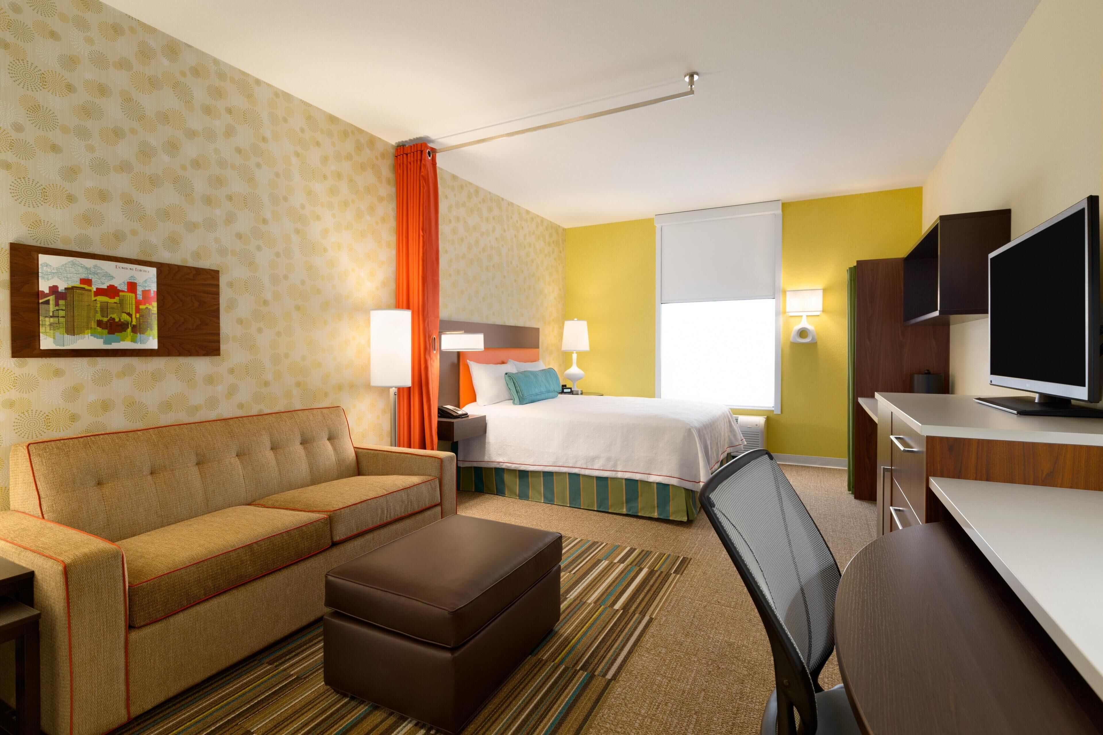 Photo - Home2 Suites by Hilton West Edmonton