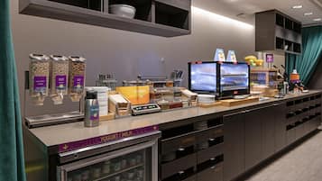 Free daily continental breakfast