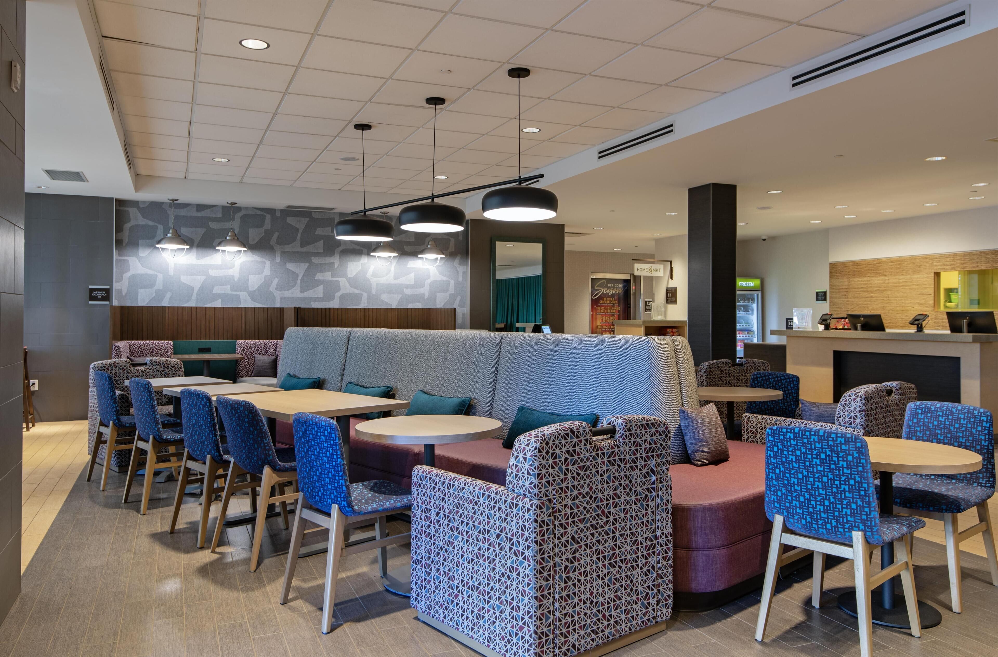 Foto - Home2 Suites by Hilton West Edmonton
