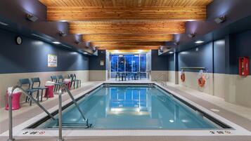 Una piscina techada