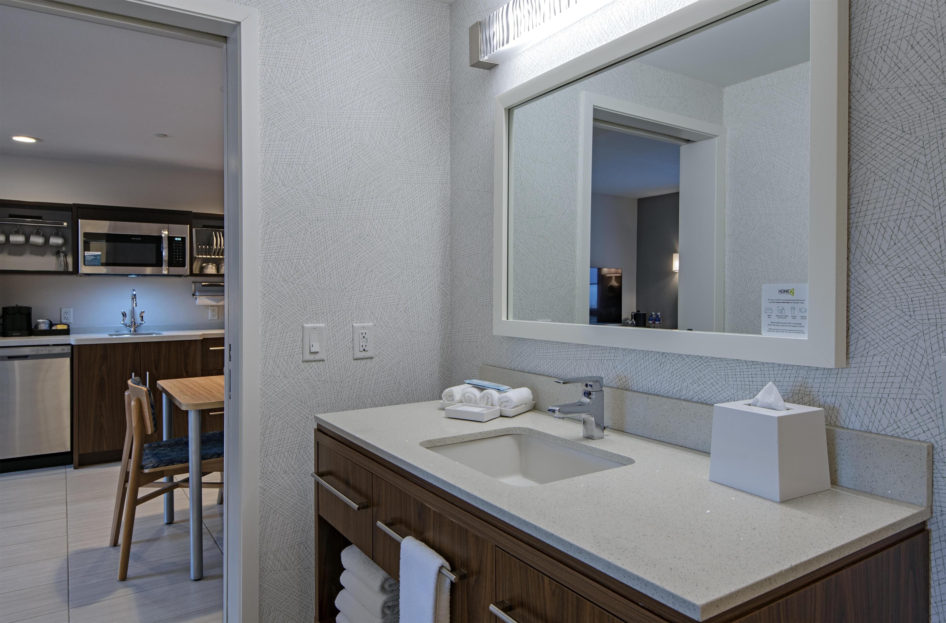 Photo - Home2 Suites by Hilton West Edmonton, Alberta, Canada