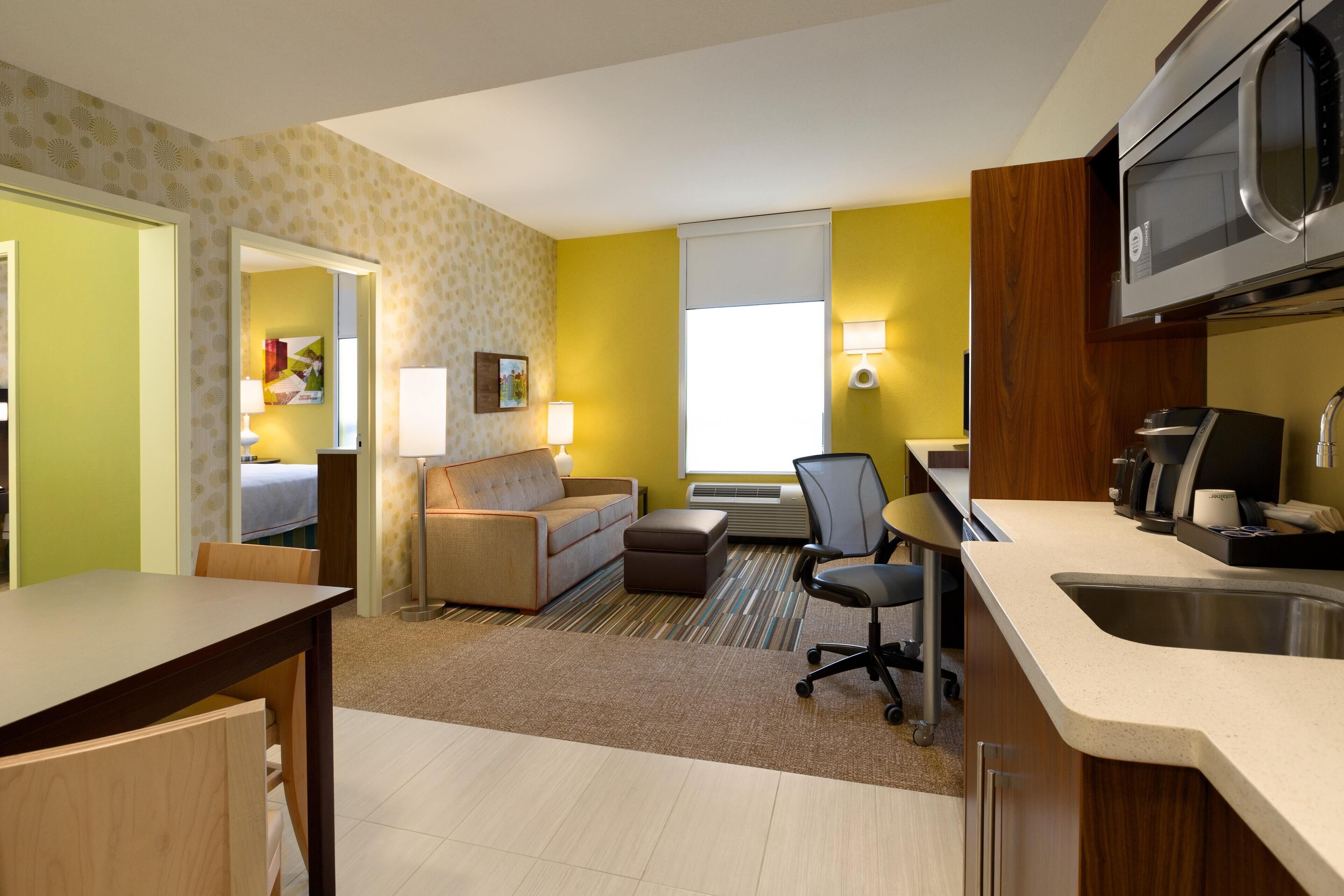 Suite, 1 King Bed with Sofa bed, Non Smoking | In-room safe, desk, iron/ironing board, free WiFi