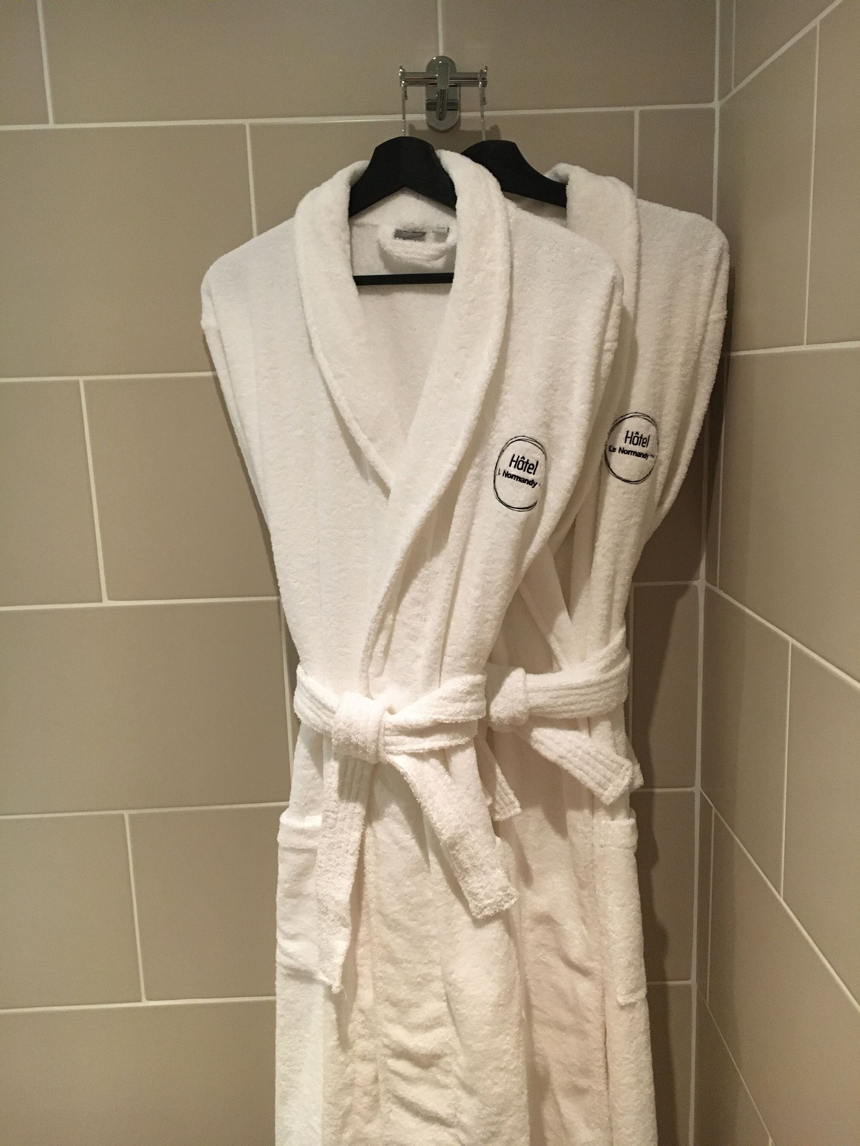 superior double room | bathroom amenities | hair dryer, towels