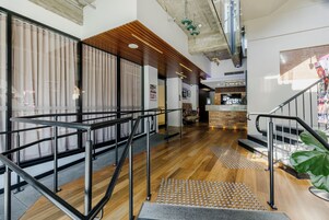 Mostrador para check-in y check-out