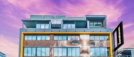 Façana frontal de l'allotjament