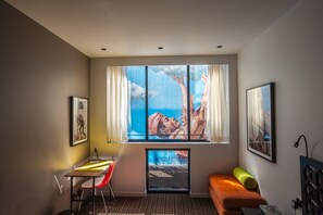 Ropa de cama de alta calidad y minibar 