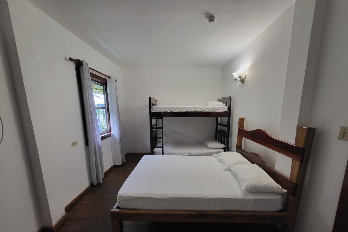 1 Schlafzimmer, VerdunkelungsvorhÀnge, kostenloses WLAN