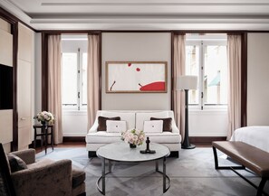 Τηλεόραση πλάσμα, συσκευή αναπαραγωγής DVD, σταθμό υποδοχής για iPod