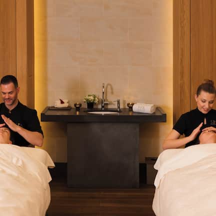 Couples treatment rooms, sauna, hot tub, steam room, Turkish bath