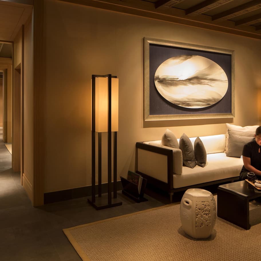 Couples treatment rooms, sauna, hot tub, steam room, Turkish bath
