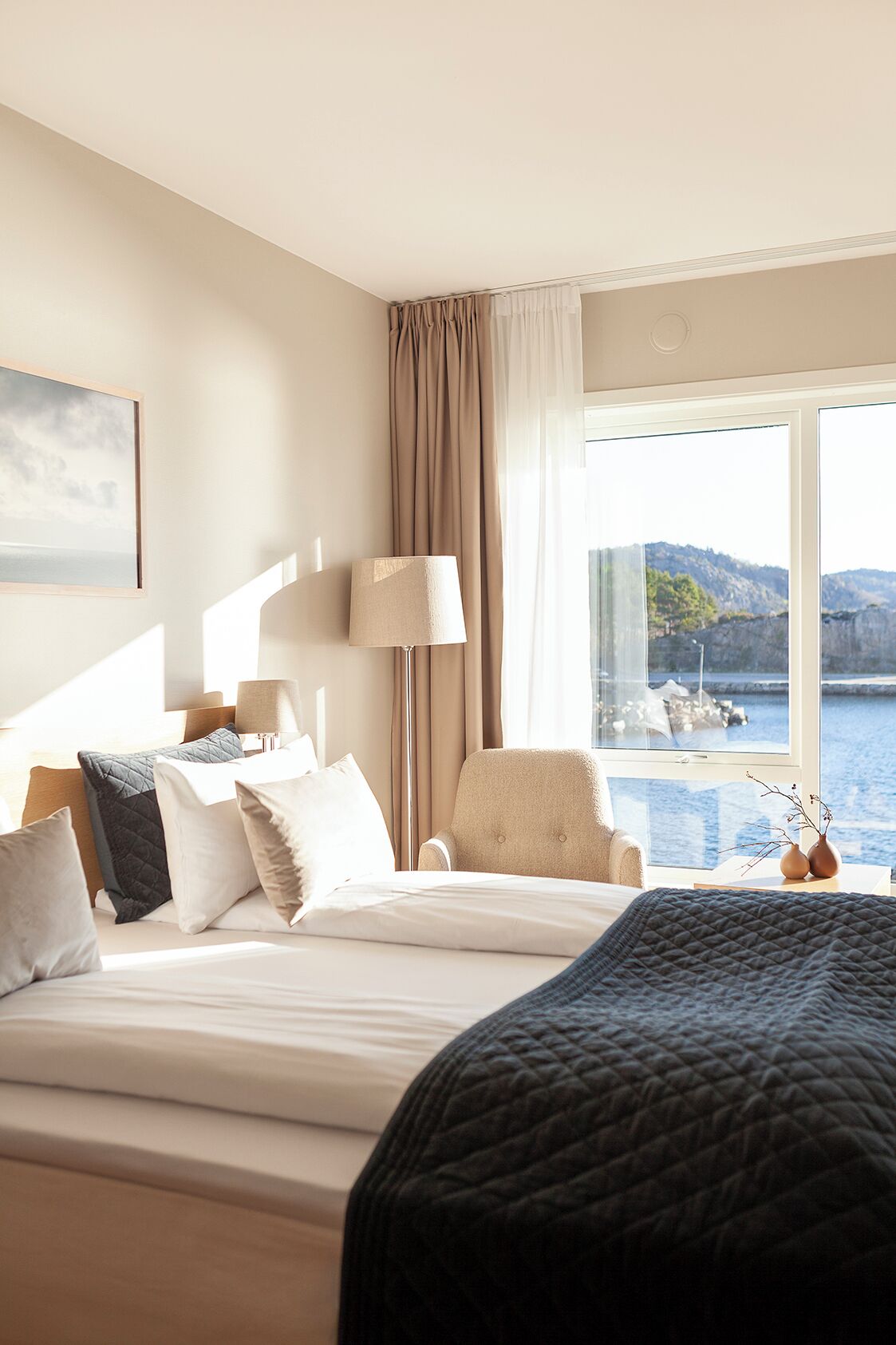 Ropa de cama de alta calidad y camas con pillow-top 