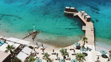 Playa privada y traslado desde/hacia la playa gratis