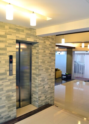 Hallway - Hotel La Villa Western (Dhaka)