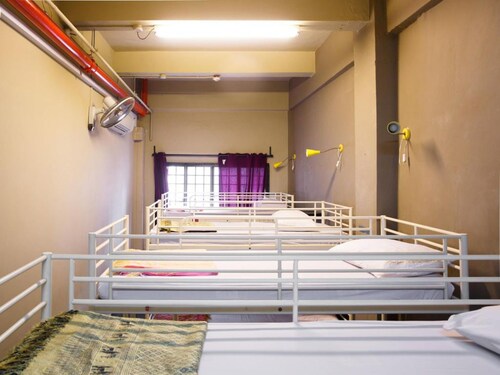 Beds & Dreams Inn @ Clarke Quay