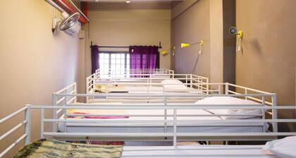 Beds & Dreams Inn @ Clarke Quay