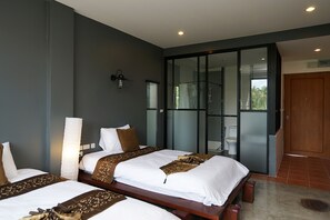 Chambre Double Supérieure | Mini-bar avec articles gratuits, ameublement personnalisé, bureau