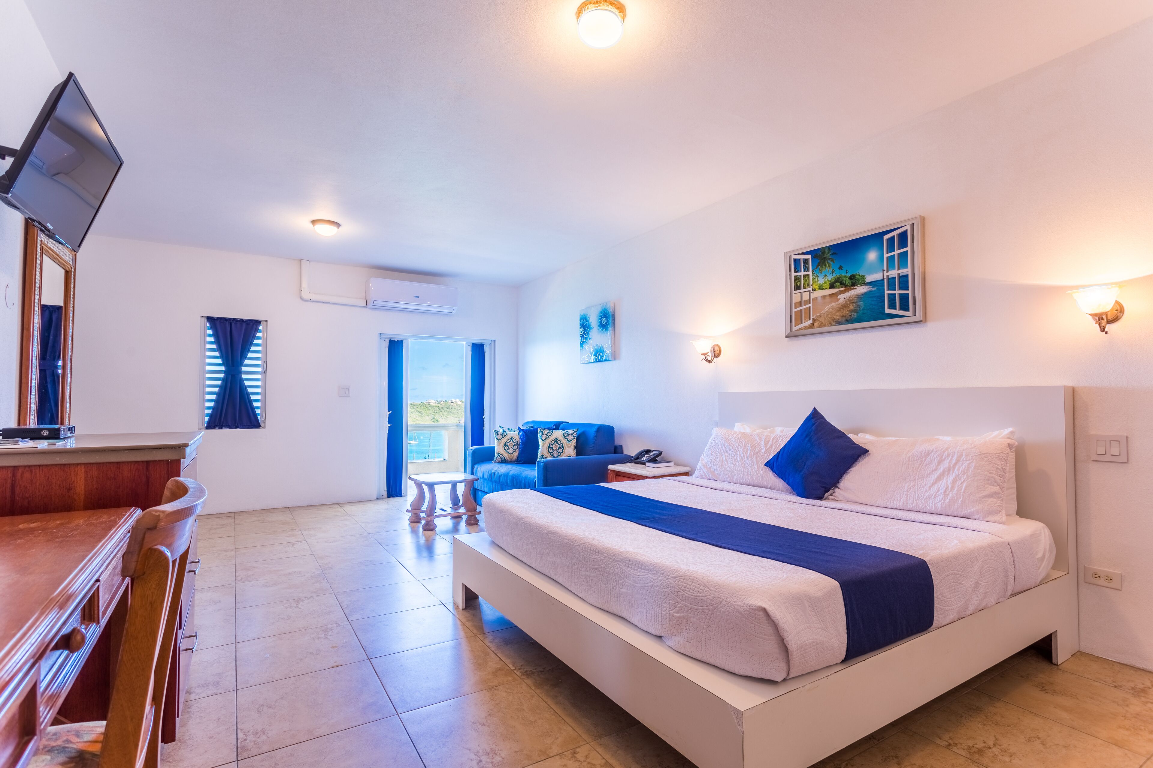 in-room safe, desk, soundproofing, iron/ironing board