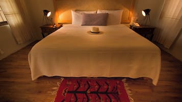 King Room | Caja fuerte, tabla de planchar con plancha, wifi gratis y ropa de cama