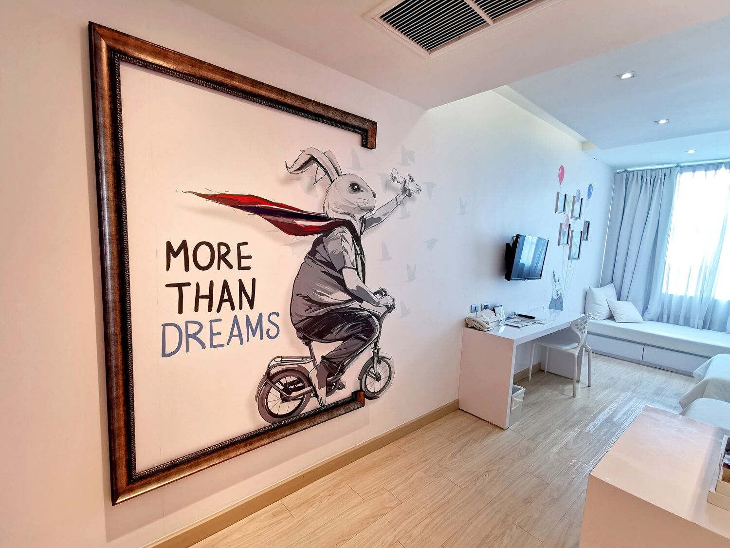 1 bedroom, free minibar, in-room safe, individually decorated