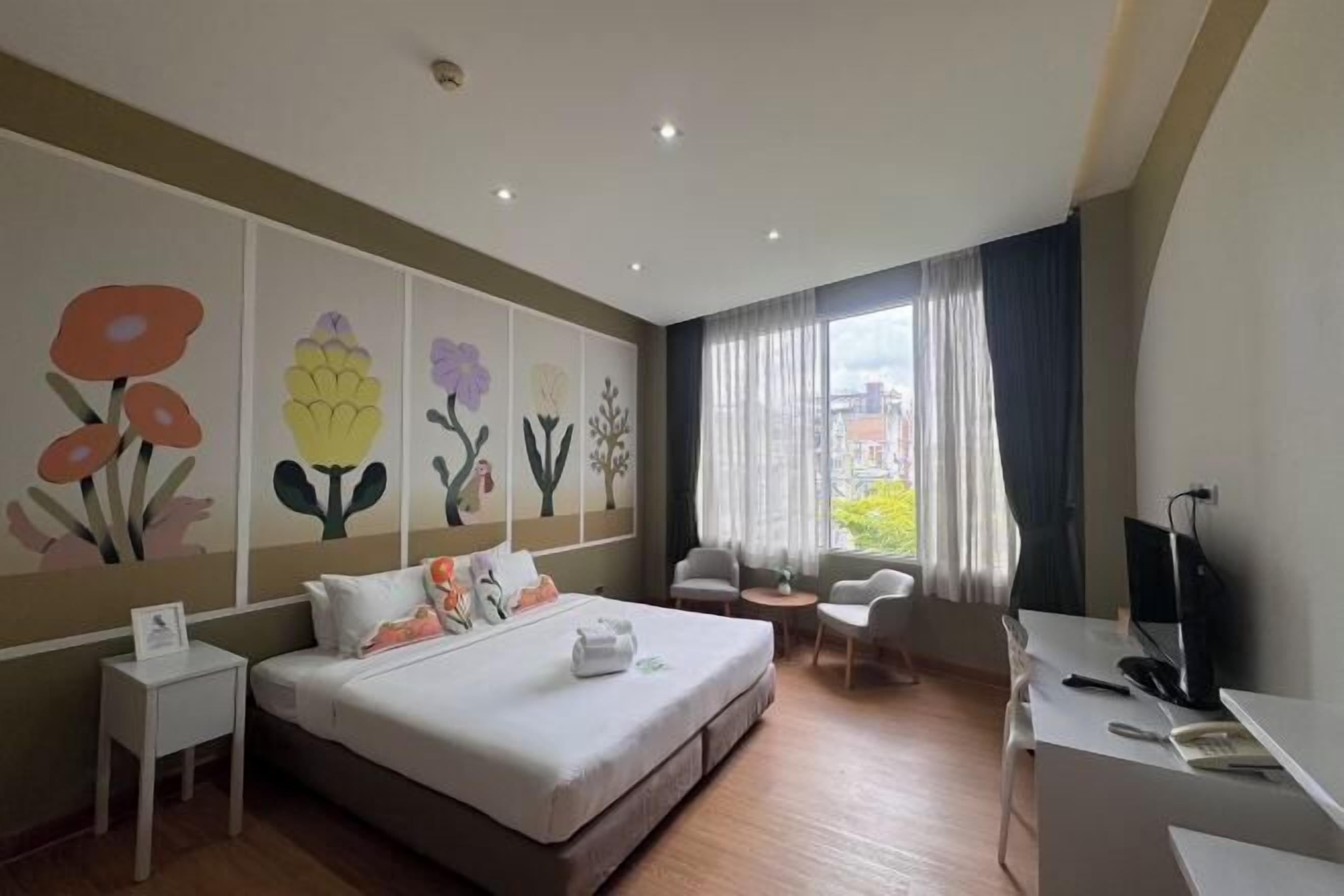 Free minibar, in-room safe, individually decorated