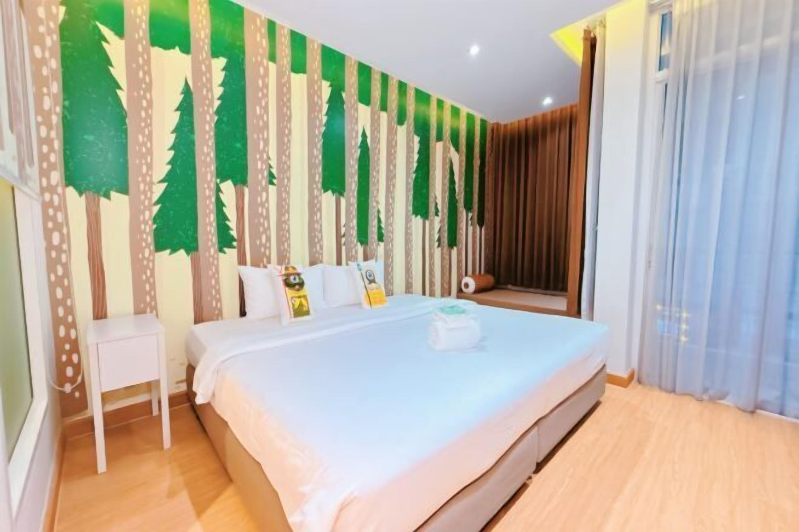 Free minibar, in-room safe, individually decorated