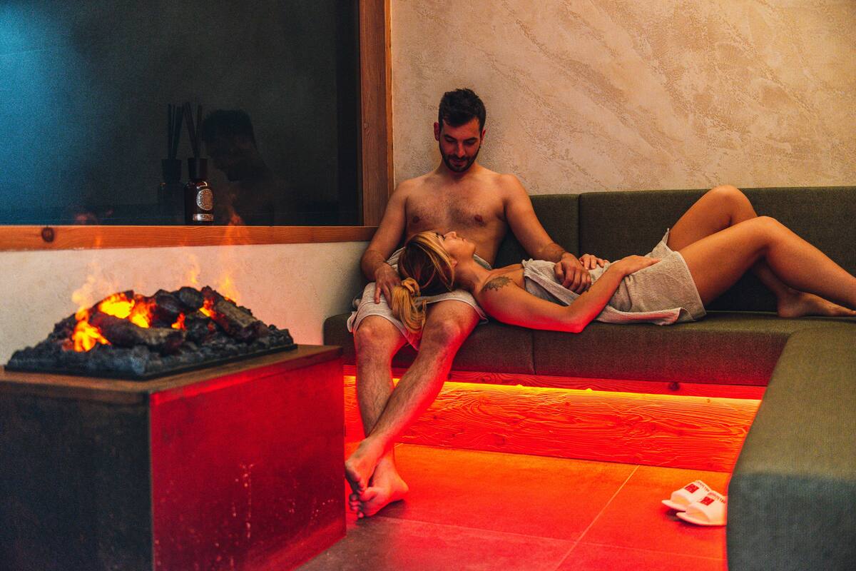 sauna, turkish bath/hammam