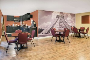 Petit déjeuner à emporter compris tous les jours