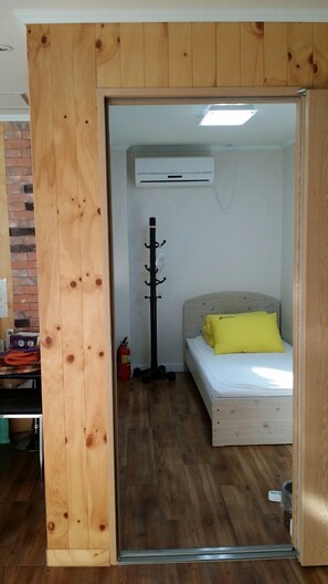 Economy Single Room