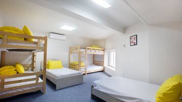 Rollaway beds, free WiFi