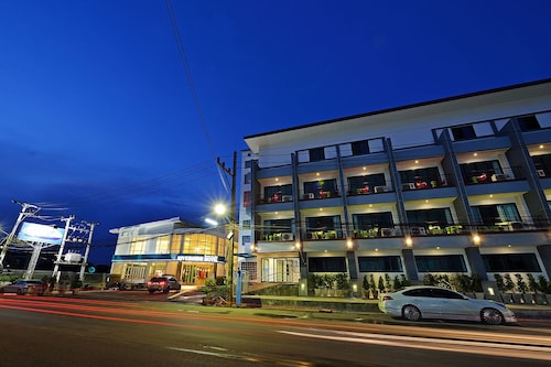 Riverside Hotel