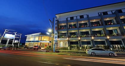 Riverside Hotel