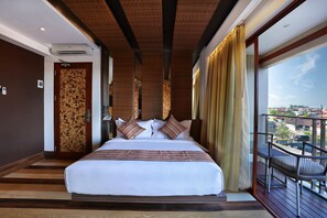 Executive Suite | 1 bedroom, premium bedding, Select Comfort beds, in-room safe - Mega Boutique Hotel & Spa Bali (Kuta)