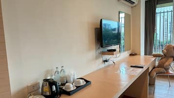 In-room safe, desk, free WiFi, bed sheets