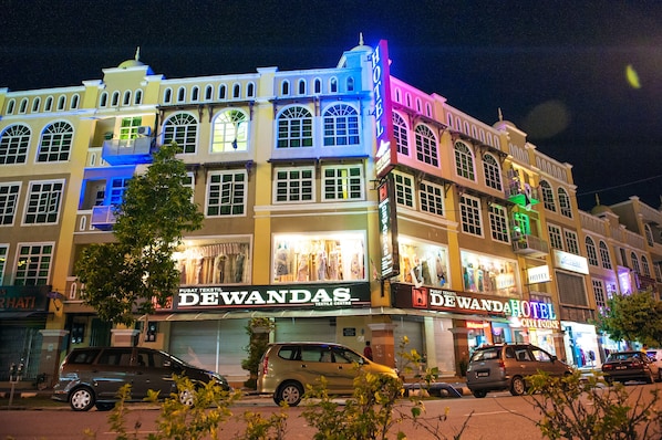 Front of property - DJ Citi Point Hotel (Kuala Terengganu)