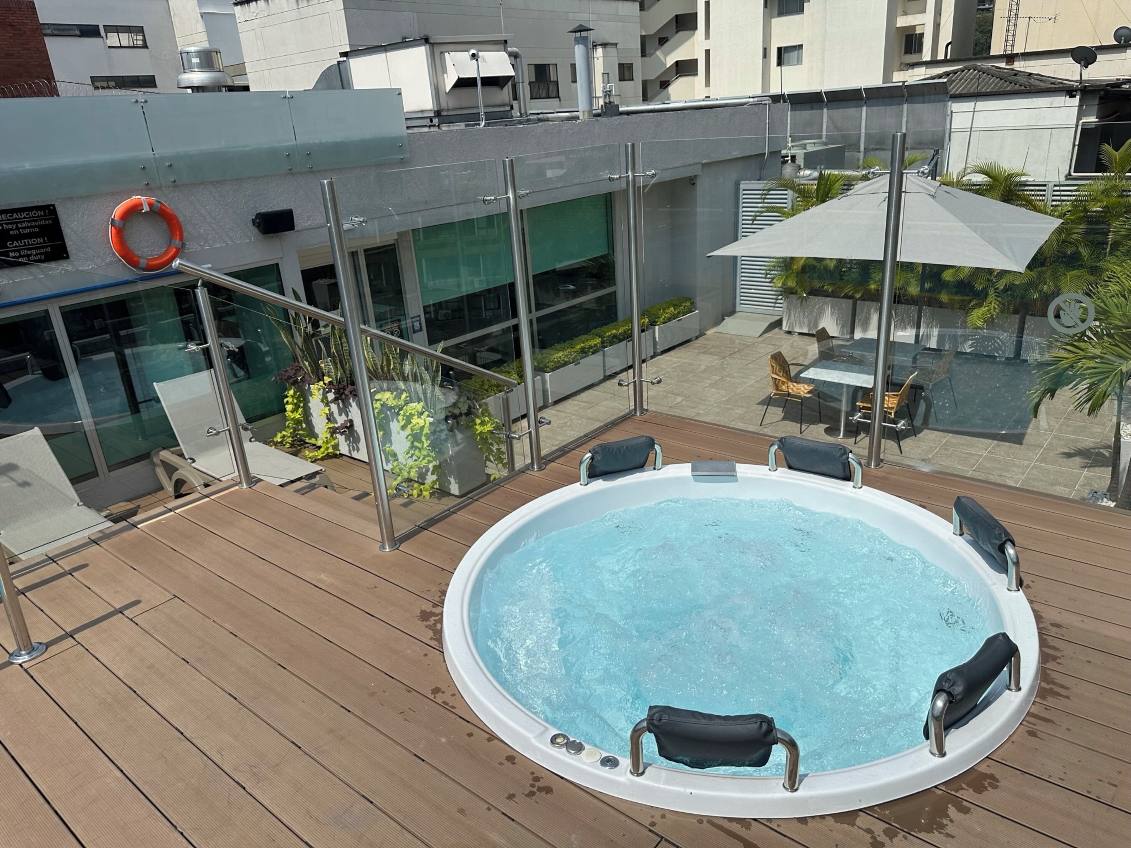 室外 SPA 浴缸