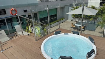 室外 SPA 浴缸