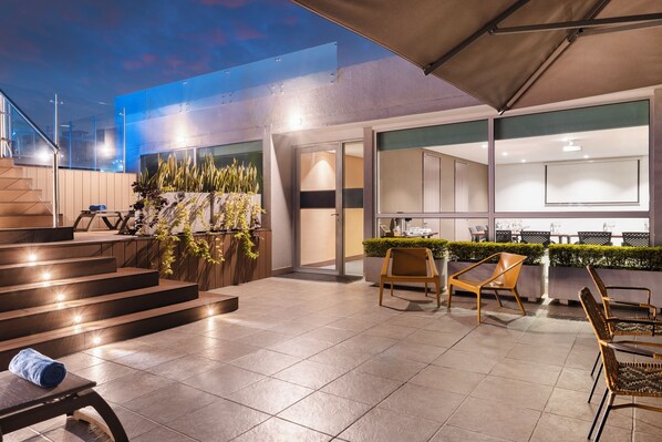 Rooftop terrace - Hampton by Hilton Cali, Colombia (Cali)