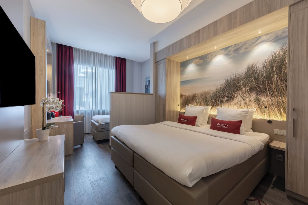 Deluxe-Zimmer, Mehrere Betten, Badewanne (Steam Shower)