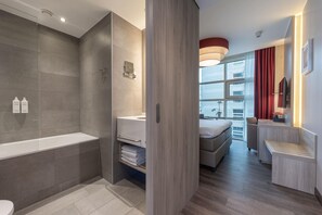 Family Room, Multiple Beds | Bathroom | Eco-friendly toiletries, hair dryer, towels - Ramada by Wyndham The Hague Scheveningen (The Hague)