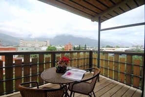 Deluxe Double Room | Balcony - Jimei Homestay (Ji'an)