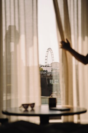 City view from property - The Hoxton Holborn (London)