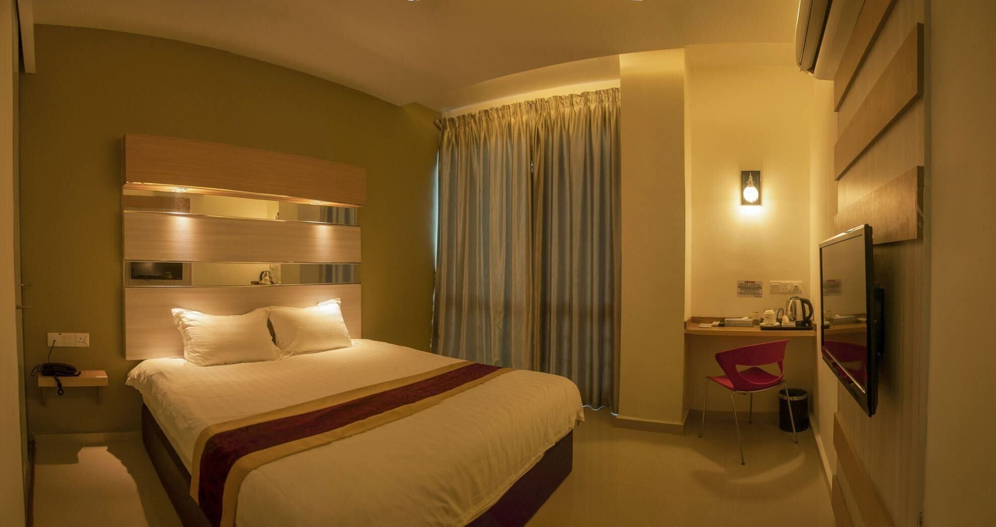 Desk, iron/ironing board, free WiFi, bed sheets