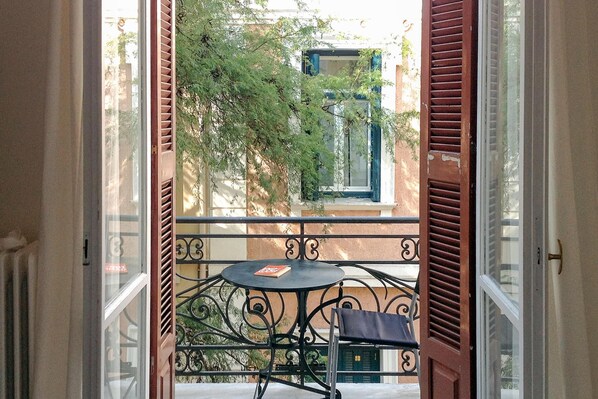 Honeymoon Suite, 1 Queen Bed, City View (Suite) | Balcony