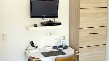 Standard Single Room | Room amenity