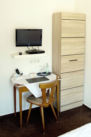 Enkeltrom – standard | Klesskap