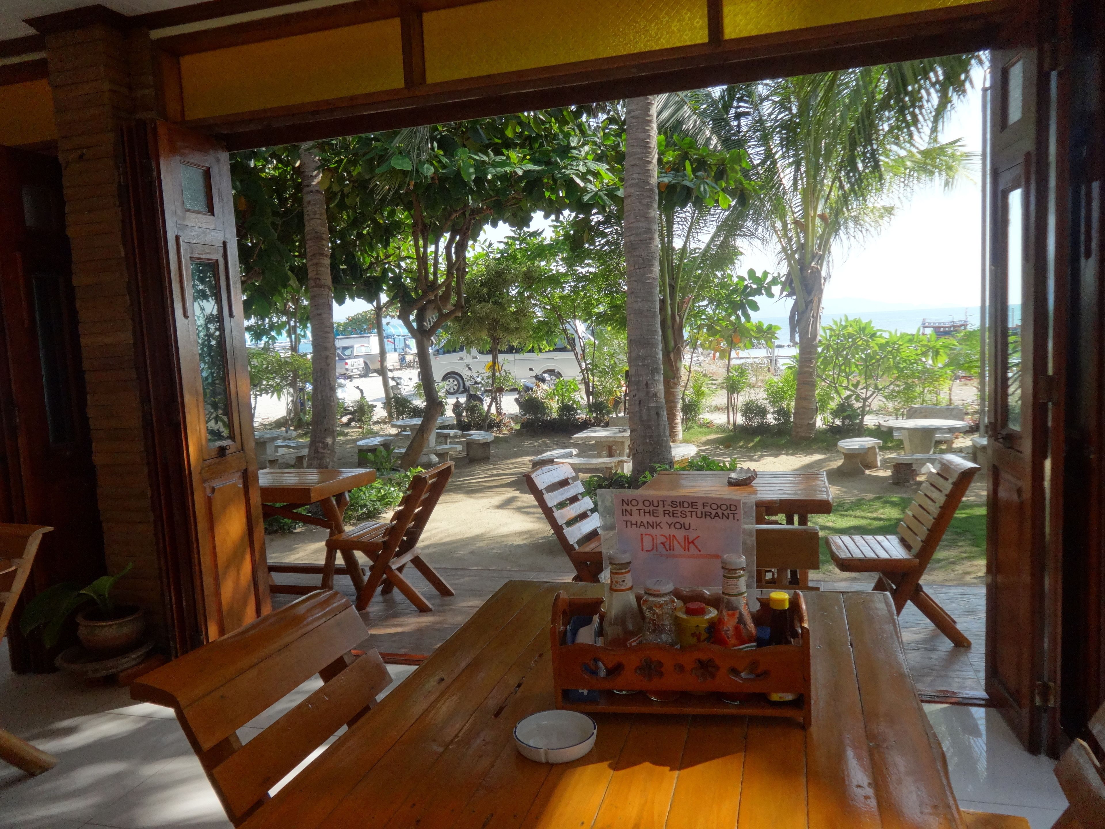 Café da manhã, almoço e jantar; culinária tailandesa 