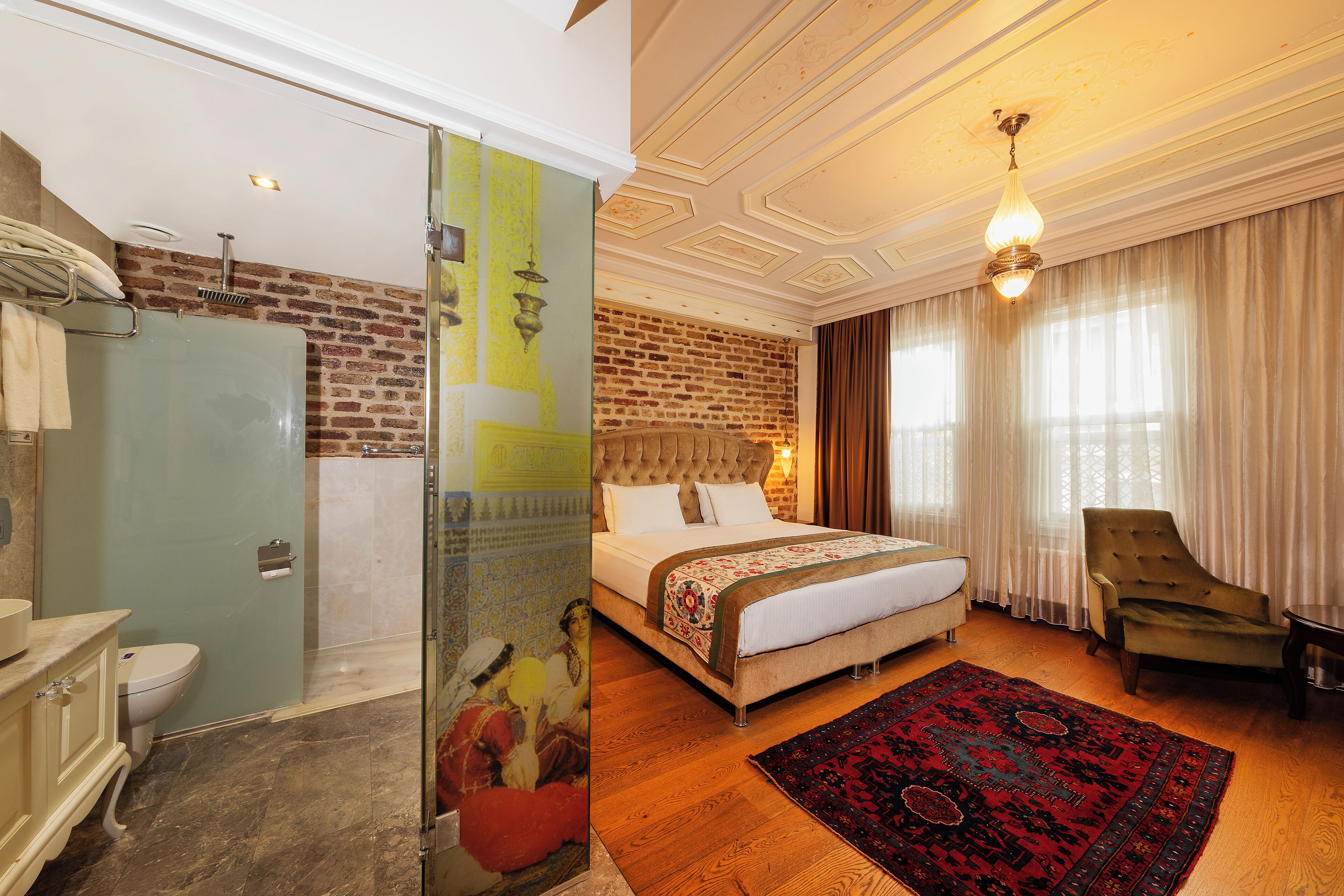 Minibar, in-room safe, desk, blackout drapes