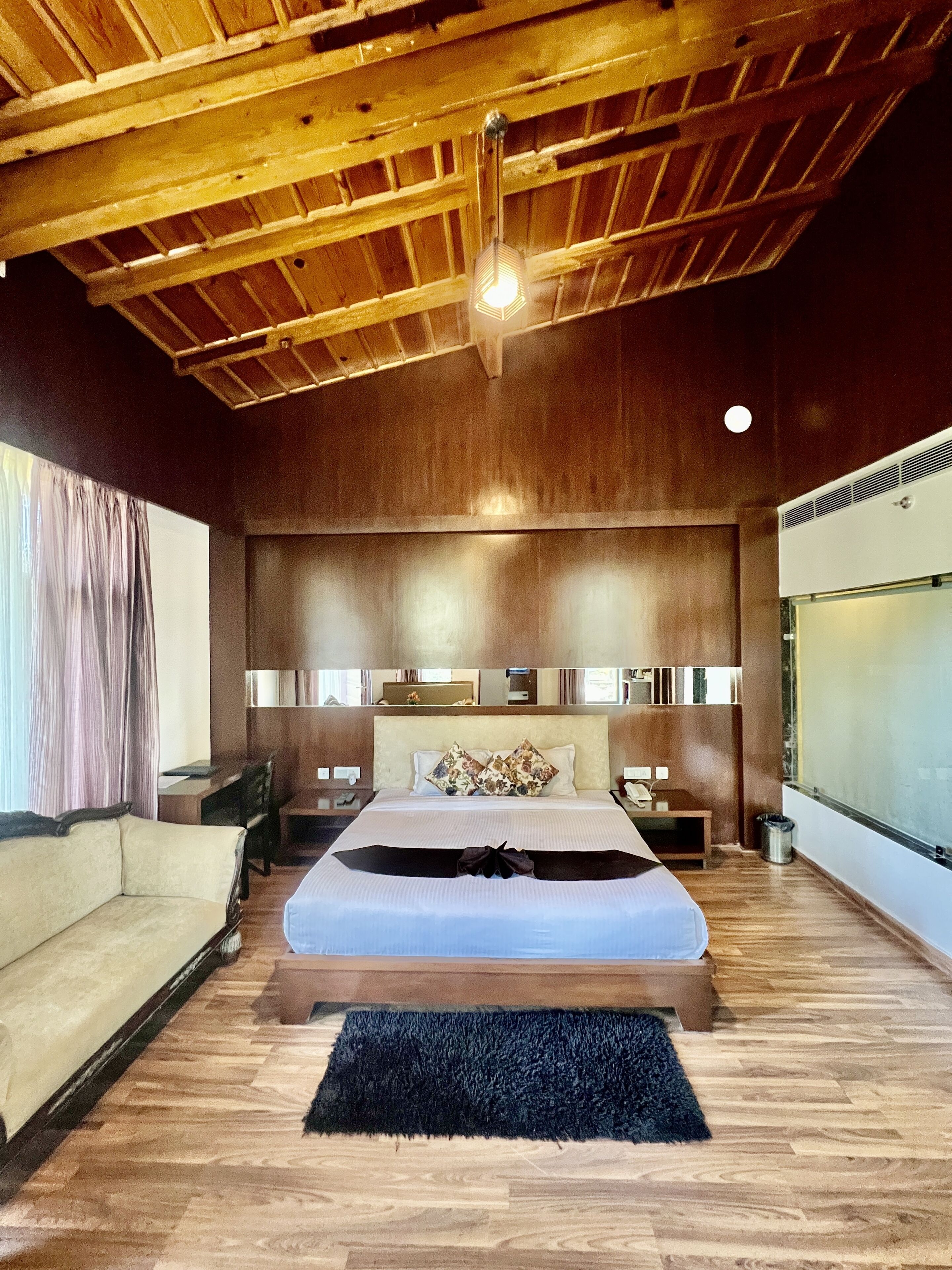 Signature Double Room, 1 Bedroom | Soundproofing, iron/ironing board, free WiFi, bed sheets